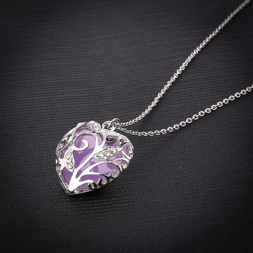 Hollow glowing heart necklace