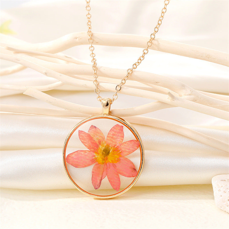 Vintage Creative Round Resin Dried Flower Necklace