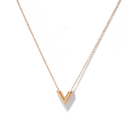Retro Personality Letter Clavicle Chain Niche Design Ins Tide Necklace Pendant