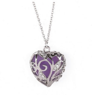 Hollow glowing heart necklace