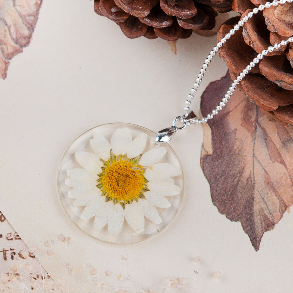 Bohemian Dried Flower Daisy Necklace
