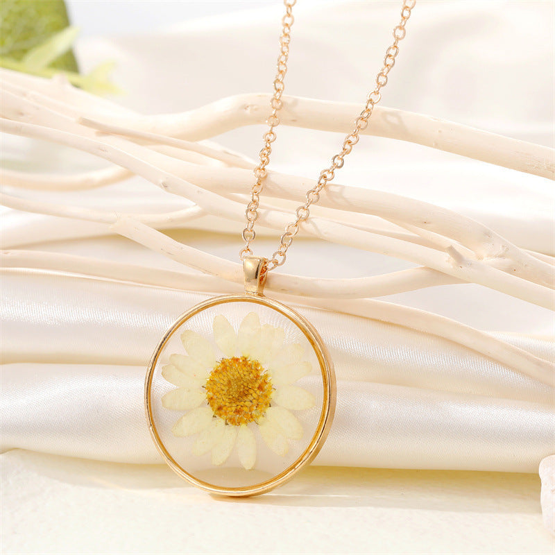 Vintage Creative Round Resin Dried Flower Necklace