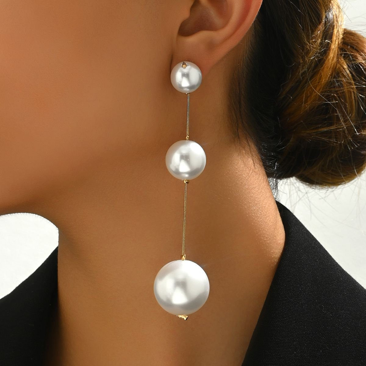 Elegant Pearl Stud Earrings  Classic And  Comfortable Earrings