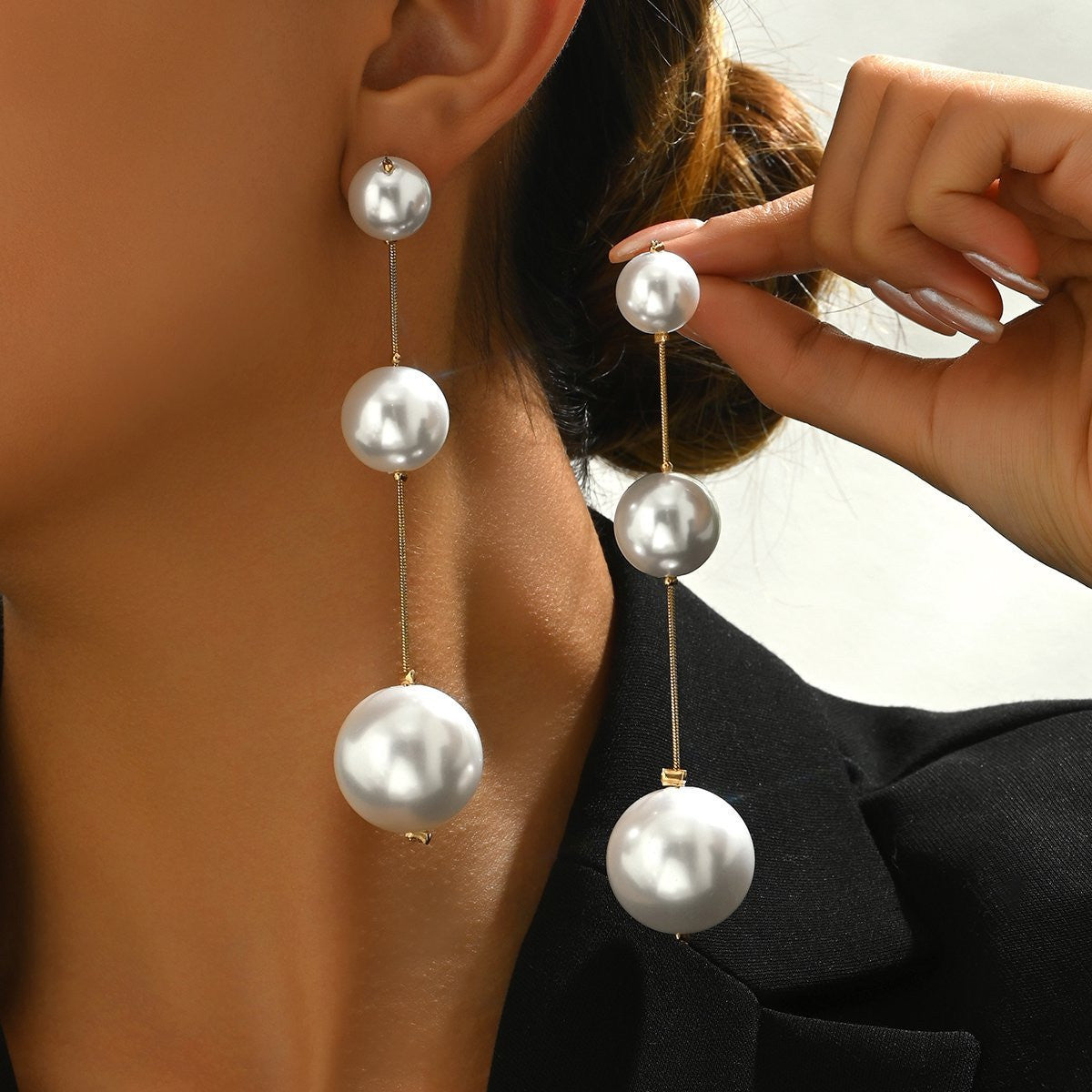 Elegant Pearl Stud Earrings  Classic And  Comfortable Earrings